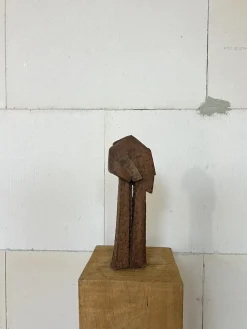 Abstrakte Skulptur aus Schamotte, 1960er