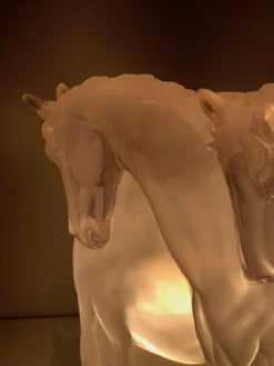 Acrylglas Horses Lampe im Stil von Lalique