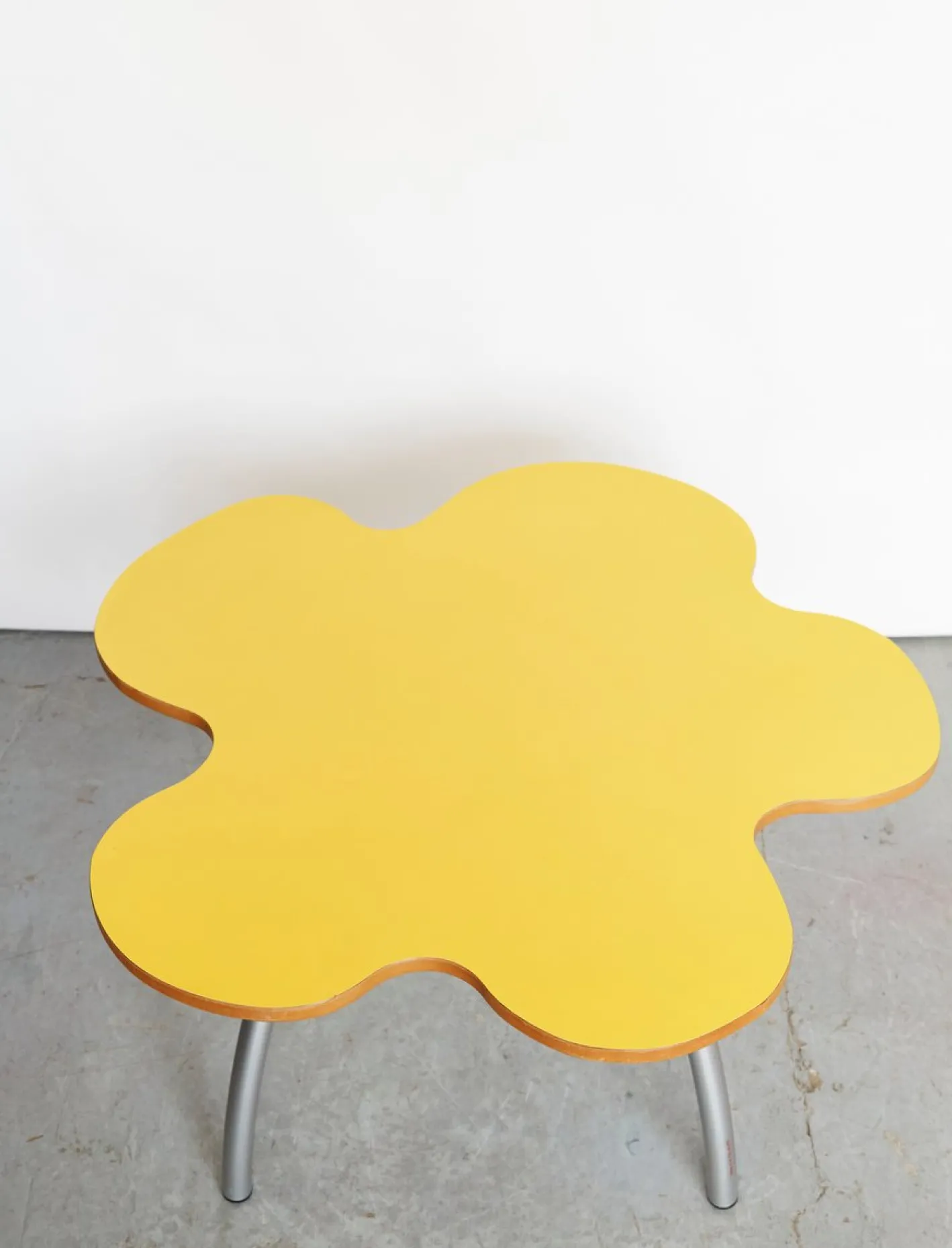 Agatha Infatil Kindertisch von Agatha Ruiz de la Prada für Amat-3, 1990er, 4er Set