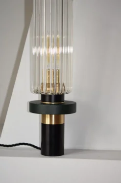 Alexandre Tischlampe aus Messing und Aluminium mit Kanneliertem Glas von Marine Breynaert