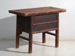 Antike Chinesische Konsole mit Drei Schubladen und Dunkler Patinierung, China, 1900