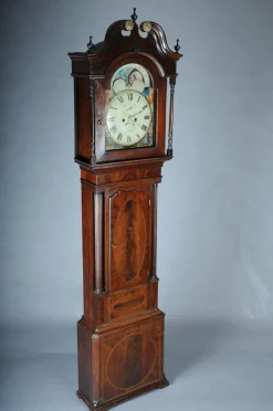 Antike englische Standuhr aus Mahagoni, 18. Jh.
