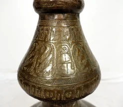 Antike islamische Syrien Stehlampe aus Messing mit handbemaltem Kamelleder Lampenschirm, 1930er