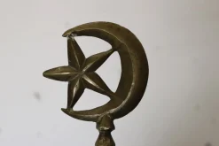 Antike islamische Syrien Stehlampe aus Messing mit handbemaltem Kamelleder Lampenschirm, 1930er