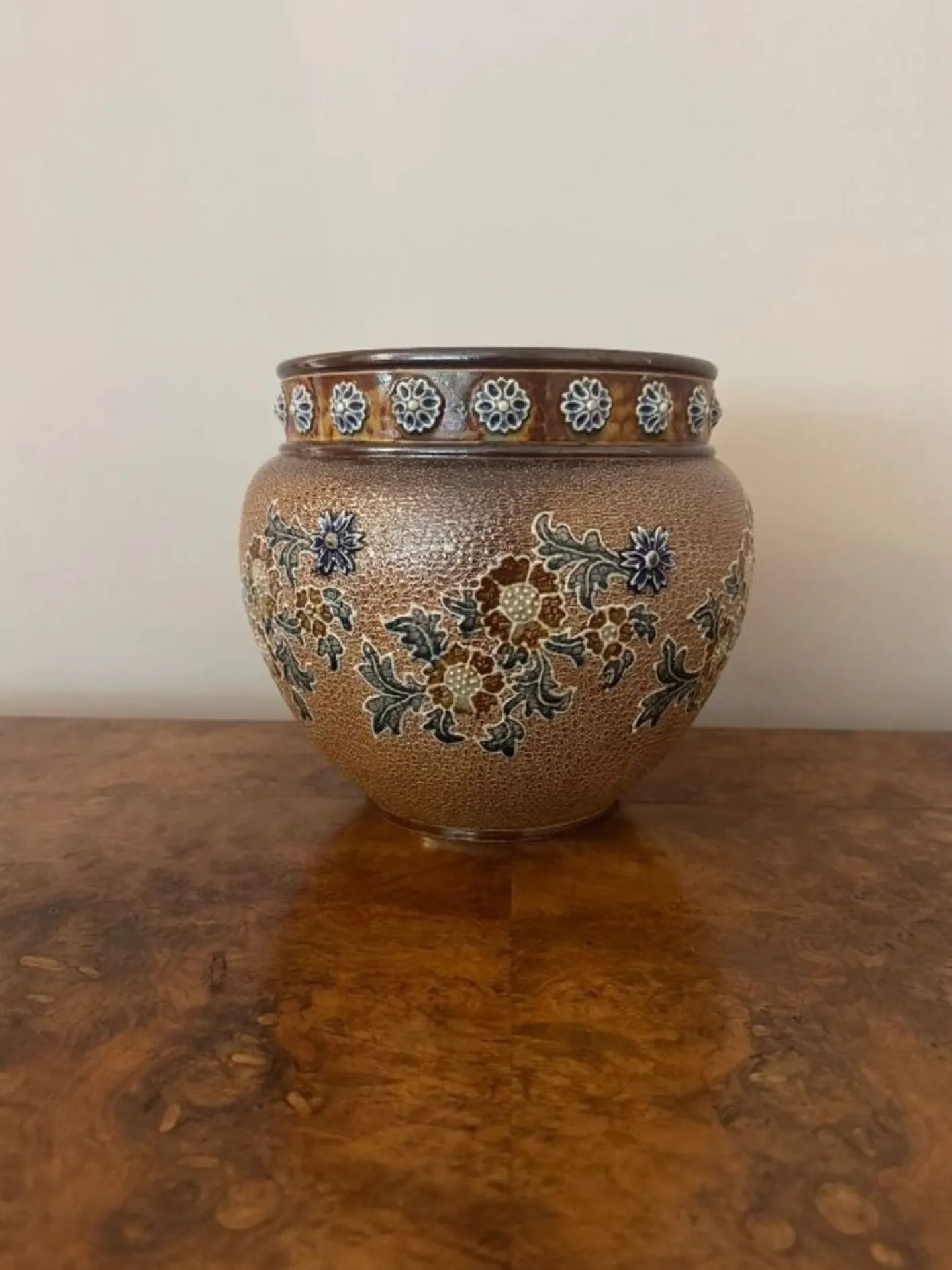Antike Jardiniere von Doulton Lambeth, 1890