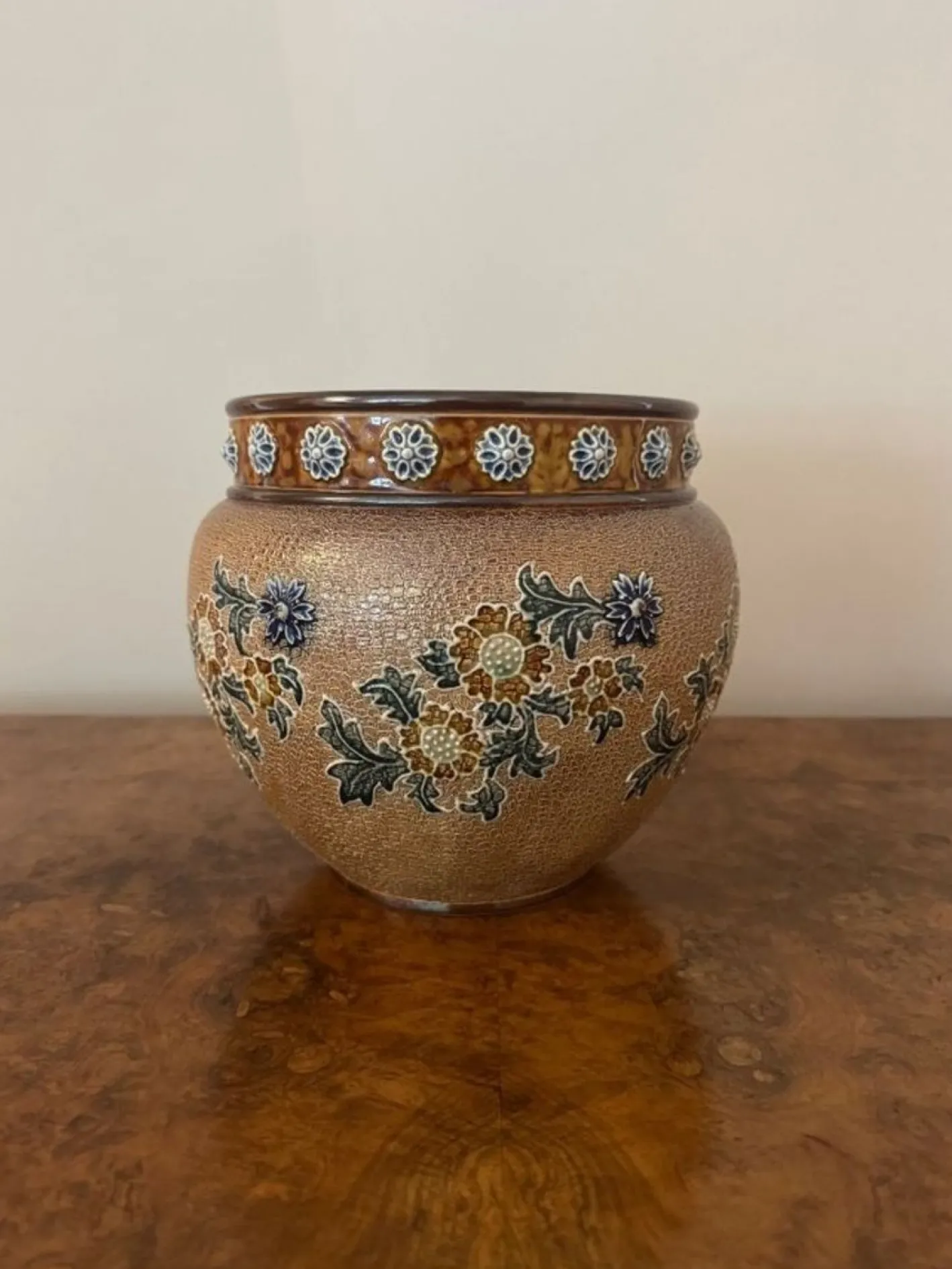 Antike Jardiniere von Doulton Lambeth, 1890