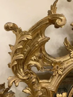 Antiker Barock Spiegel aus vergoldetem Holz & geschnitztem Kamin, 1725