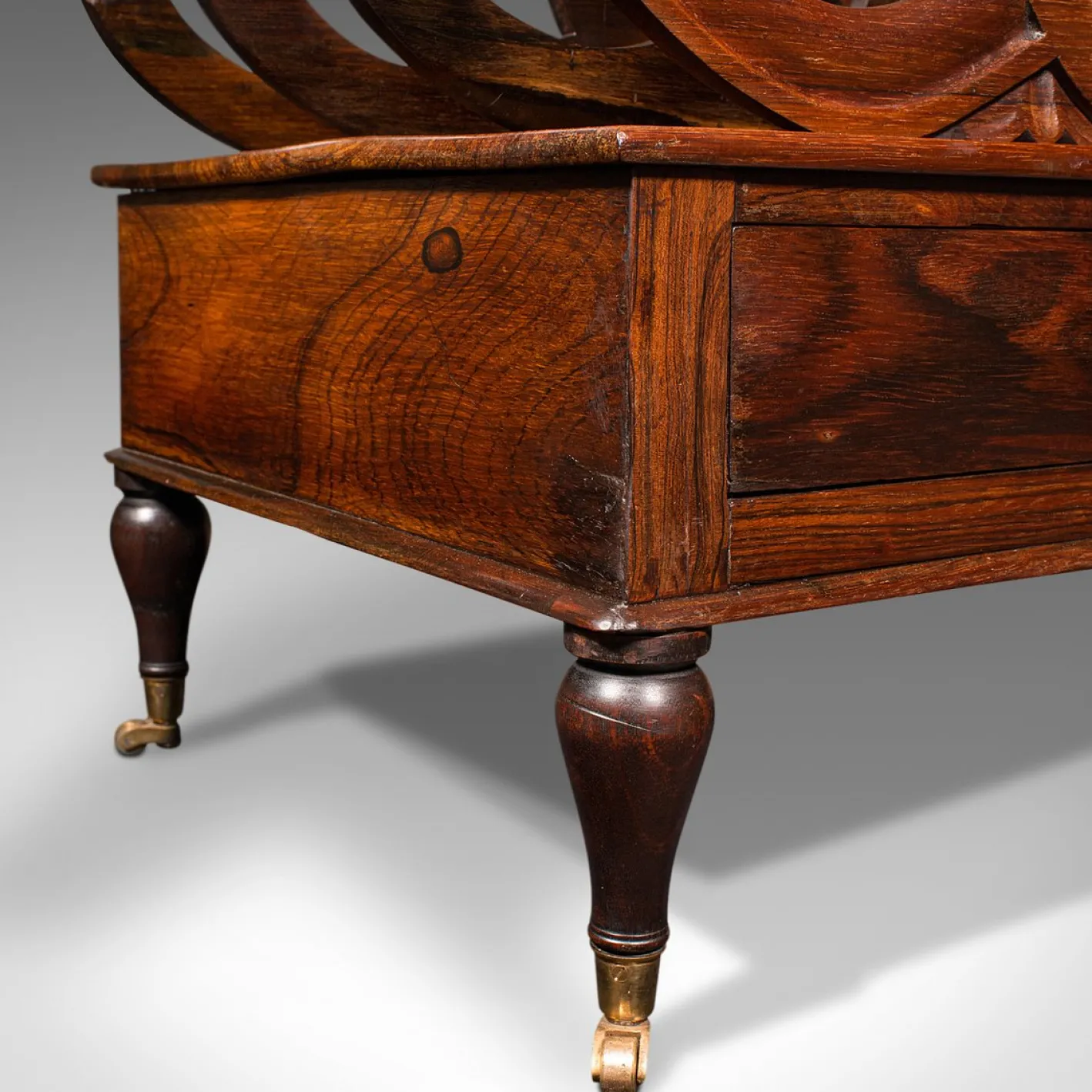 Antiker englischer Canterbury Ständer / Zeitungsständer, 1820er