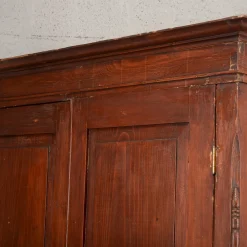 Antiker italienischer Kleiderschrank mit zwei Türen aus massivem Tannenholz, 19. Jh