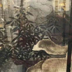Antiker japanischer Wandteppich aus Seide mit 5 Füchsen im Bambuswald, 1700er