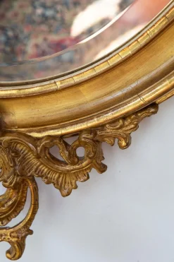 Antiker ovaler französischer Louis XV Spiegel mit vergoldetem Rahmen, 1913