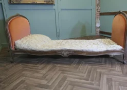 Antikes französisches Tagesbett, 1800er