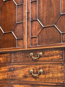 Antikes George III Thomas Chippendale Bücherregal aus Mahagoni, 1770