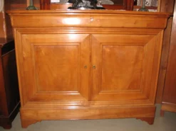 Antikes Louis Philippe Buffet aus Kirschholz