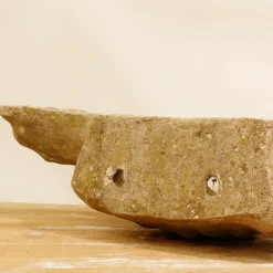Antikes Muschel-Vogelbad aus Beton