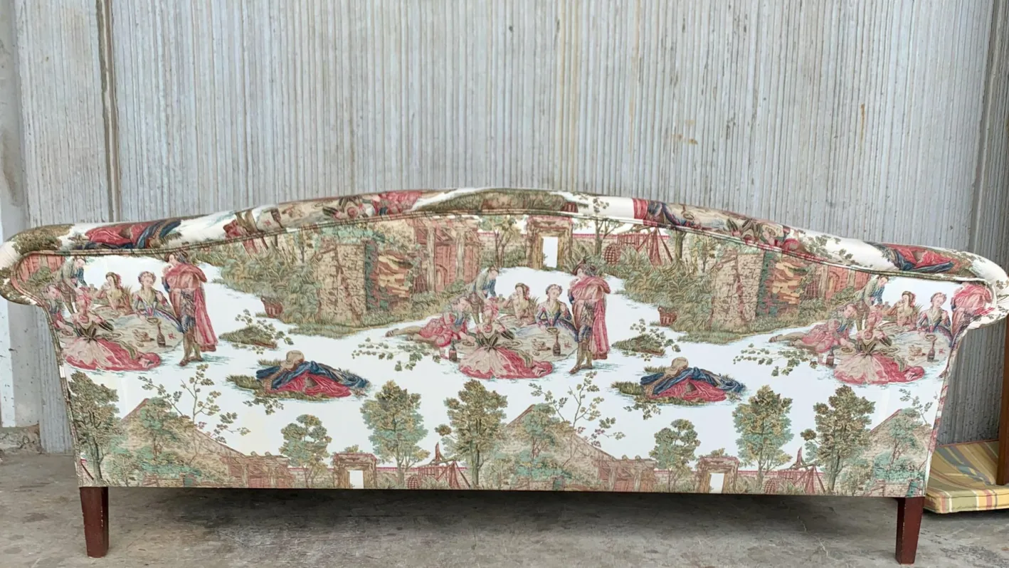 Antikes Sofa im Stil von Howard and Sons, 19. Jh.