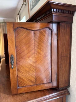 Antikes 2-teiliges französisches Buffet aus Nussholz mit Sideboard, frühes 20. Jh
