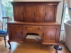 Antikes 2-teiliges französisches Buffet aus Nussholz mit Sideboard, frühes 20. Jh