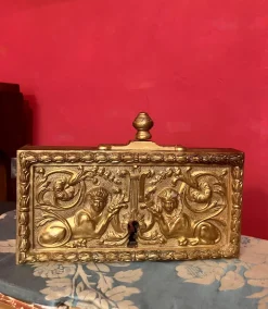 Antikes Türschloss aus Vergoldeter & Gemeißelter Bronze, 18. Jh., Frankreich