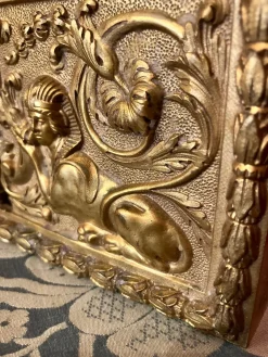 Antikes Türschloss aus Vergoldeter & Gemeißelter Bronze, 18. Jh., Frankreich