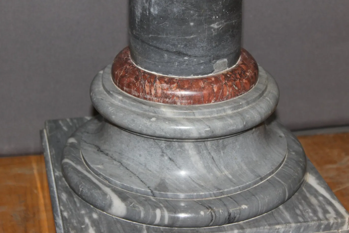 Antike Säule aus Türkisblauem & Rotem Marmor, 1800er