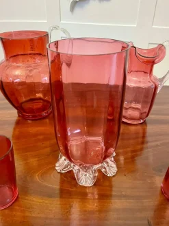 Antike viktorianische Cranberry Glasartikel, 1880, 7 . Set