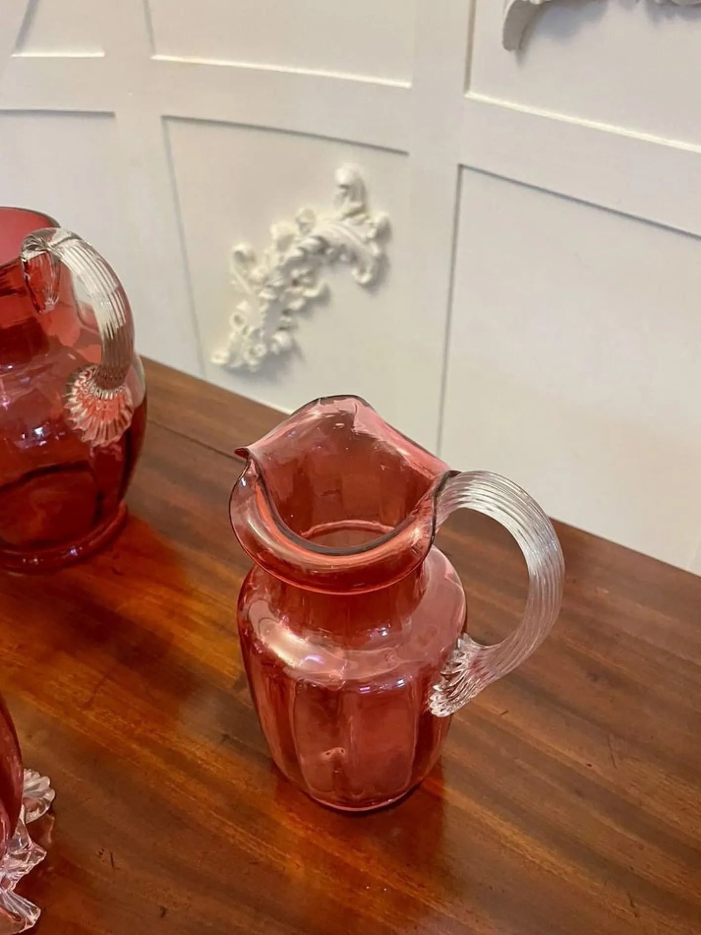 Antike viktorianische Cranberry Glasartikel, 1880, 7 . Set