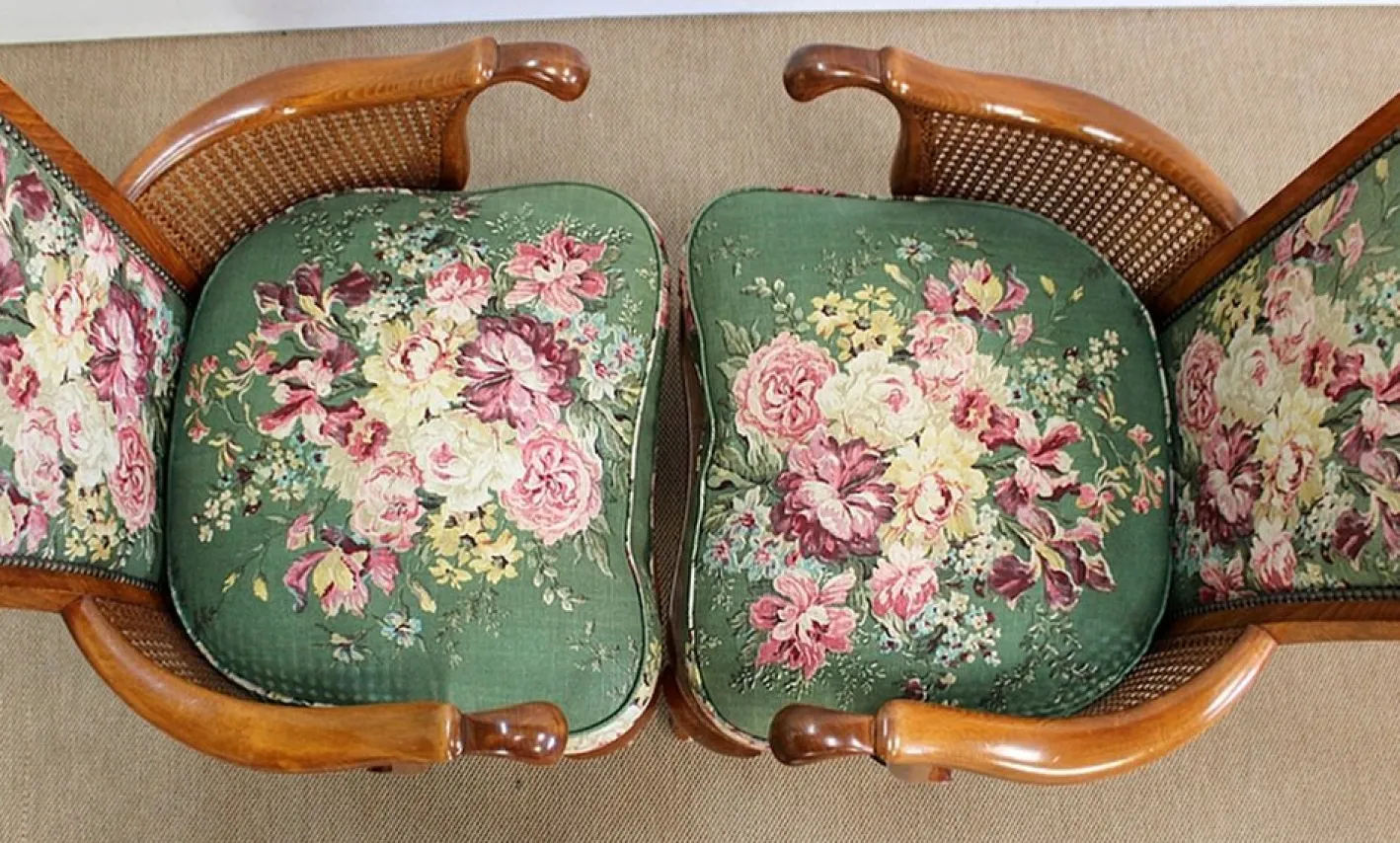 Armlehnstühle und Chippendale Tisch aus massiver Buche, 1950er, 3er Set
