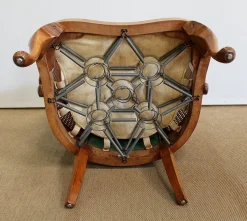 Armlehnstühle und Chippendale Tisch aus massiver Buche, 1950er, 3er Set