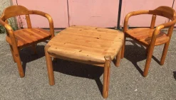 Armlehnstühle und Couchtisch von Rainer Daumiller, 3er Set