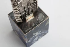 Arnaldo Pomodoro, Sterne, 1977, Verchromtes Silber