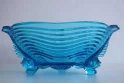 Art Deco Glas mit Fischfüßen - Wunderschönes sattes Blau von Josef Inwald, 1930er