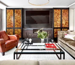 Art Deco Inspirierter Großer Pulverbeschichteter Elio Couchtisch & Glasoberfläche von Casa Botelho
