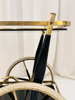 Art Deco Servierwagen aus Messing & schwarzem Glas, 1950er