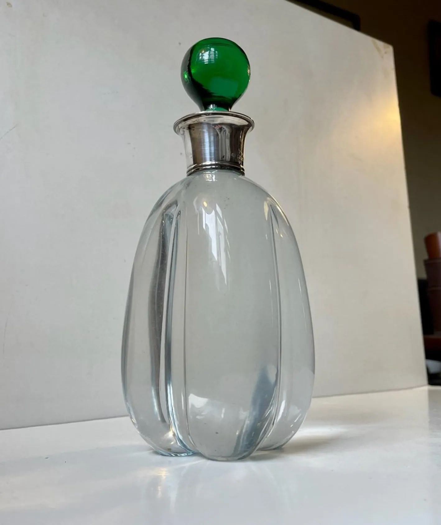 Art Deco Strombergshyttan Karaffe aus Kristallglas & Silber, 1930er