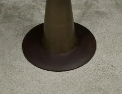 Astrolabio Tisch von Oscar Tusquets, 1988