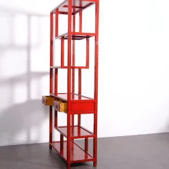Asymmetrisches chinesisches Bücherregal in Rotem Lack
