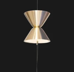 Aureole Stehlampe aus Messing & pulverbeschichtetem Stahl von Moss Objects