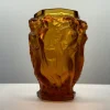 Bacchantes Vase aus Milchglas von Lalique