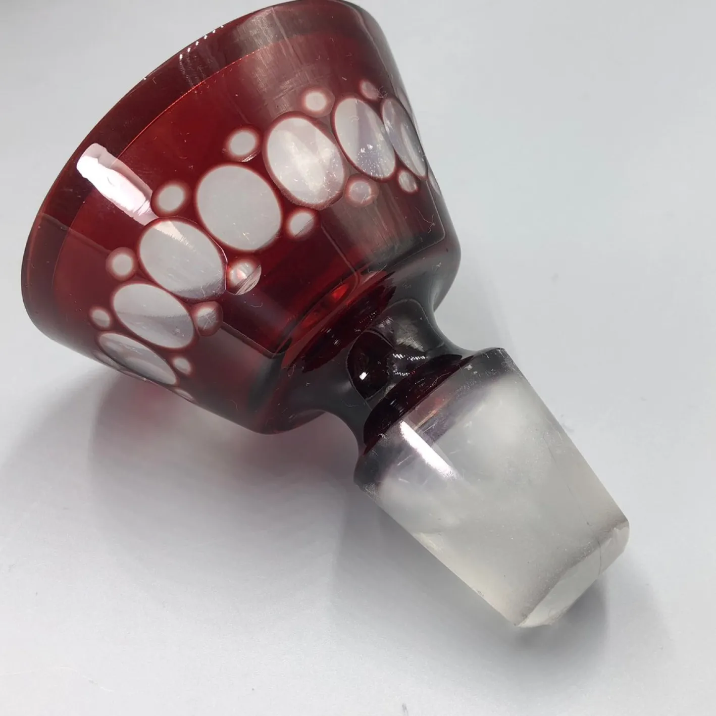 Böhmische Karaffe, 20. Jh. mit geschliffenen Rubingläsern von Unbekannt, 1920er, 5er Set