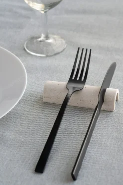 Carolino Besteckablage aus Travertin von Giovanni Agliottone für Mad Stone Lab, 4 . Set