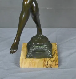 C. Binder, Die Tänzerin mit dem Tamburin, Frühes 20. Jh., Bronze
