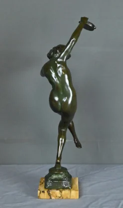 C. Binder, Die Tänzerin mit dem Tamburin, Frühes 20. Jh., Bronze