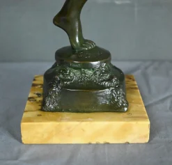 C. Binder, Die Tänzerin mit dem Tamburin, Frühes 20. Jh., Bronze