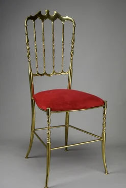 Chiavari Stuhl aus Messing & rotem Samt, 1950