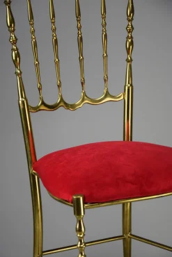 Chiavari Stuhl aus Messing & rotem Samt, 1950