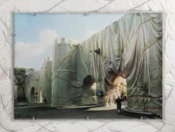 Christo und Jeanne-Claude, Wrapped Roman Wall Limited Edition 150, 1974, Fotolithographie