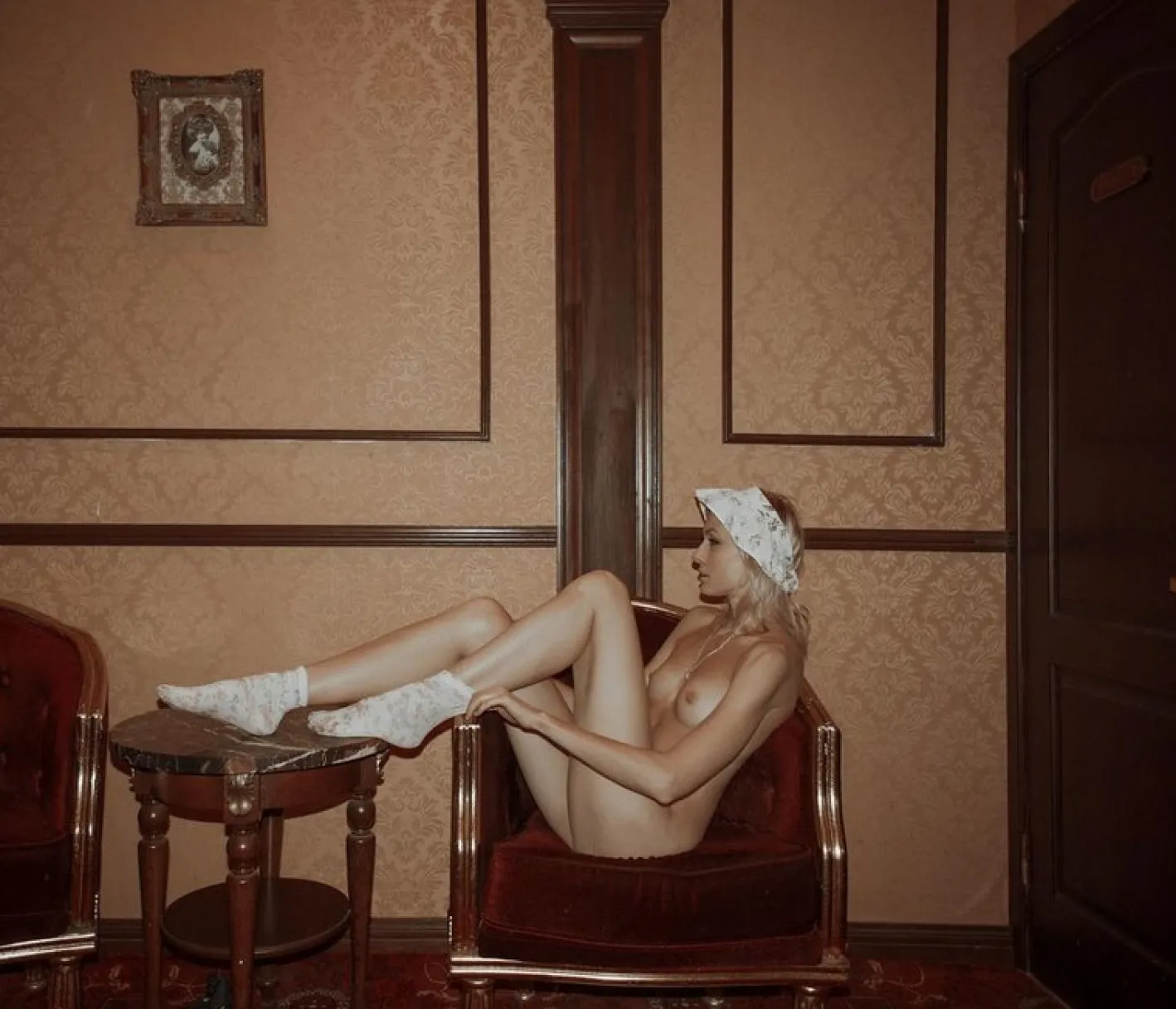 Dasha und Mari, Nude Hotel Noir, 2026, Limited Edition Archival Pigment Print