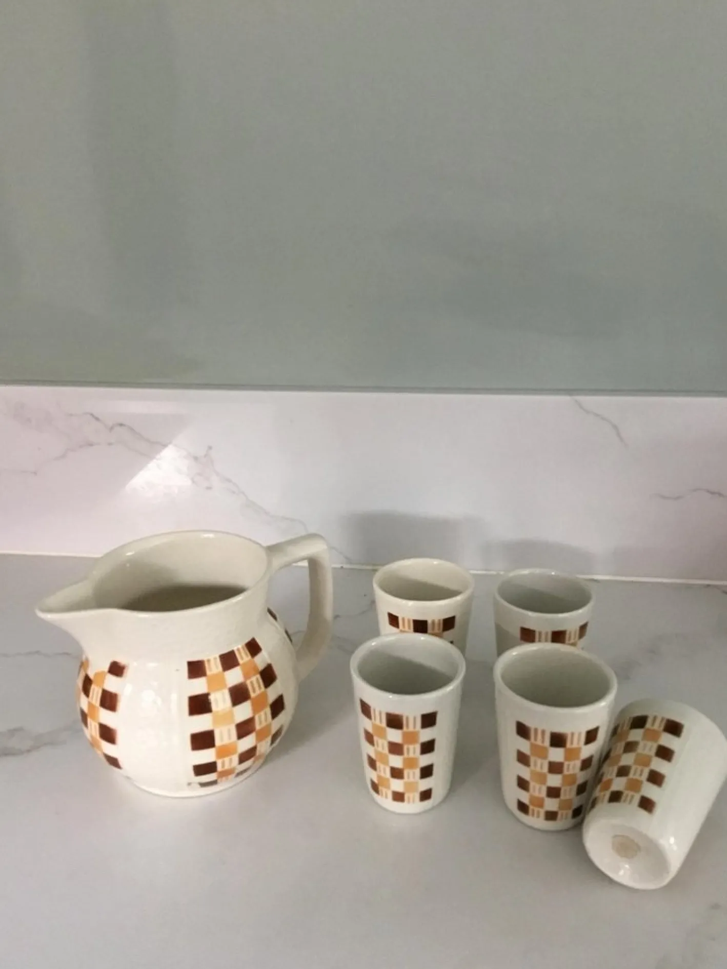 Deutsche Art Deco 5 Trinkbecher und Krug, 1960er, 6er Set
