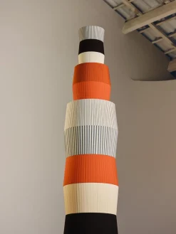 Diplomatic Tripod G5 Stehlampe von Santa & Cole